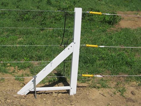 barrett fence post braces